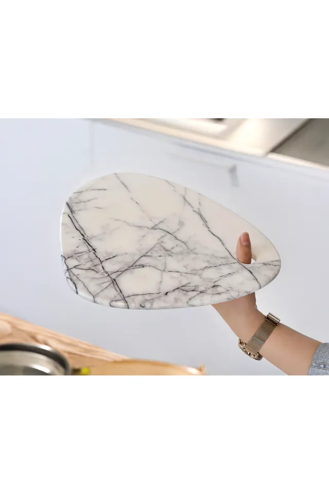 Marbelix Rosalinda 30-32cm Damarlı Beyaz Mermer Özel Kesme Ve Sunum Tahtası - Meyve Peynir Servis Sunumluğu