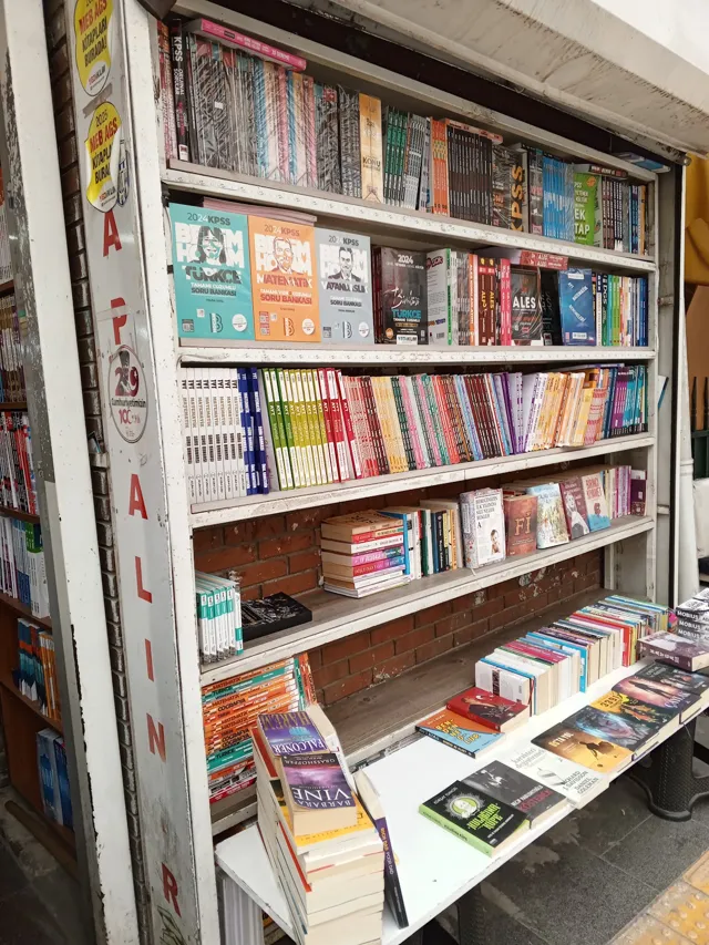 Olgunlar Kitapçılar Çarşısı