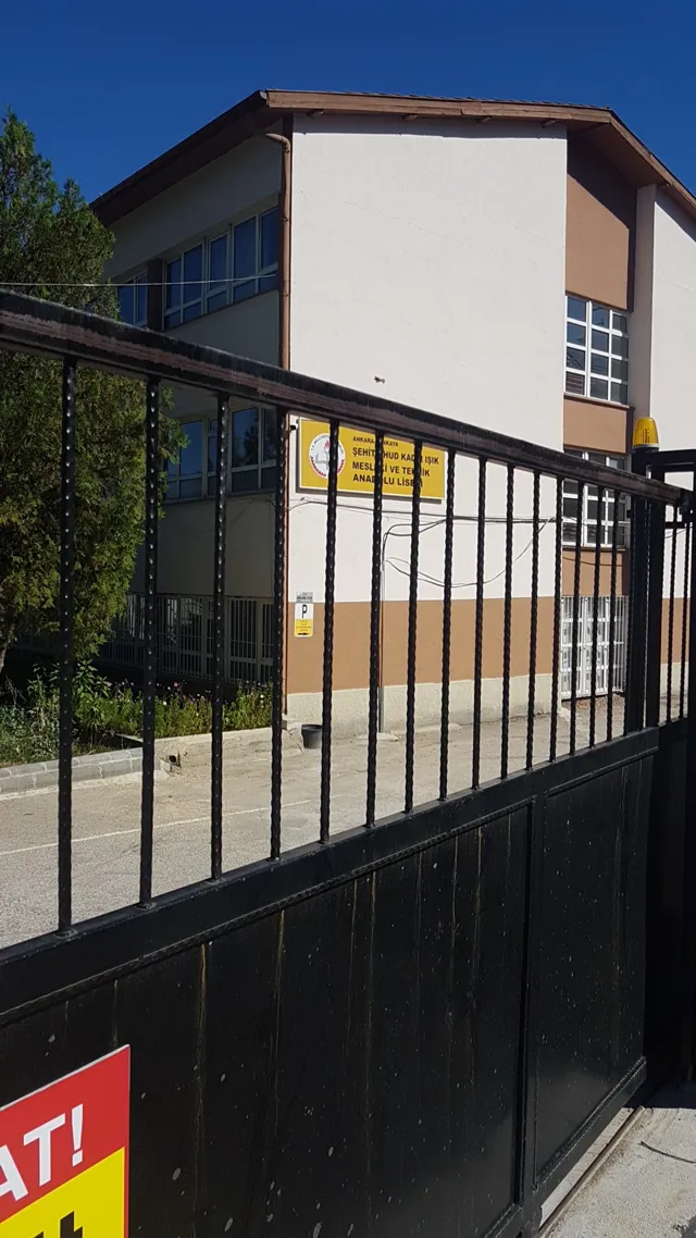 50. Yıl Şehit Uhud Kadir Işık MTAL ve Anadolu Lisesi