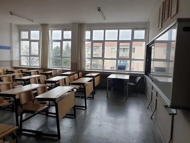 Anıttepe Anadolu Lisesi