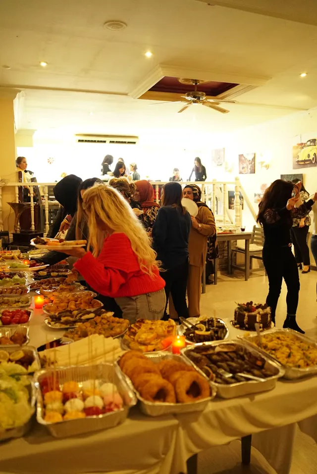 Mina Fal Cafe