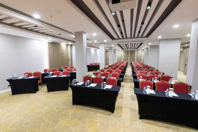 İZZ OTEL