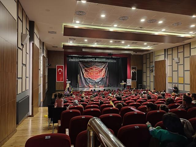 Çankaya Belediyesi Yılmaz Güney Sahnesi — Kızılay mağaza