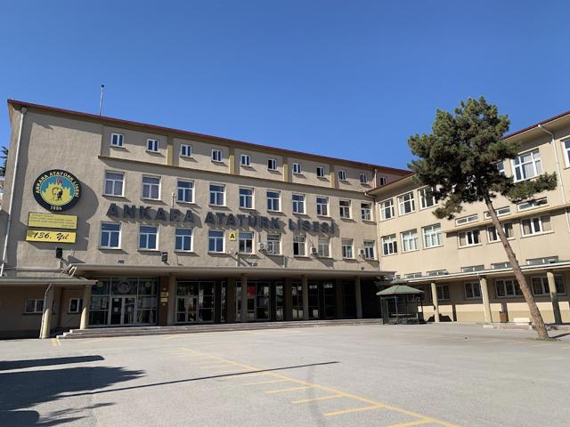 Ankara Atatürk Lisesi — Kızılay mağaza